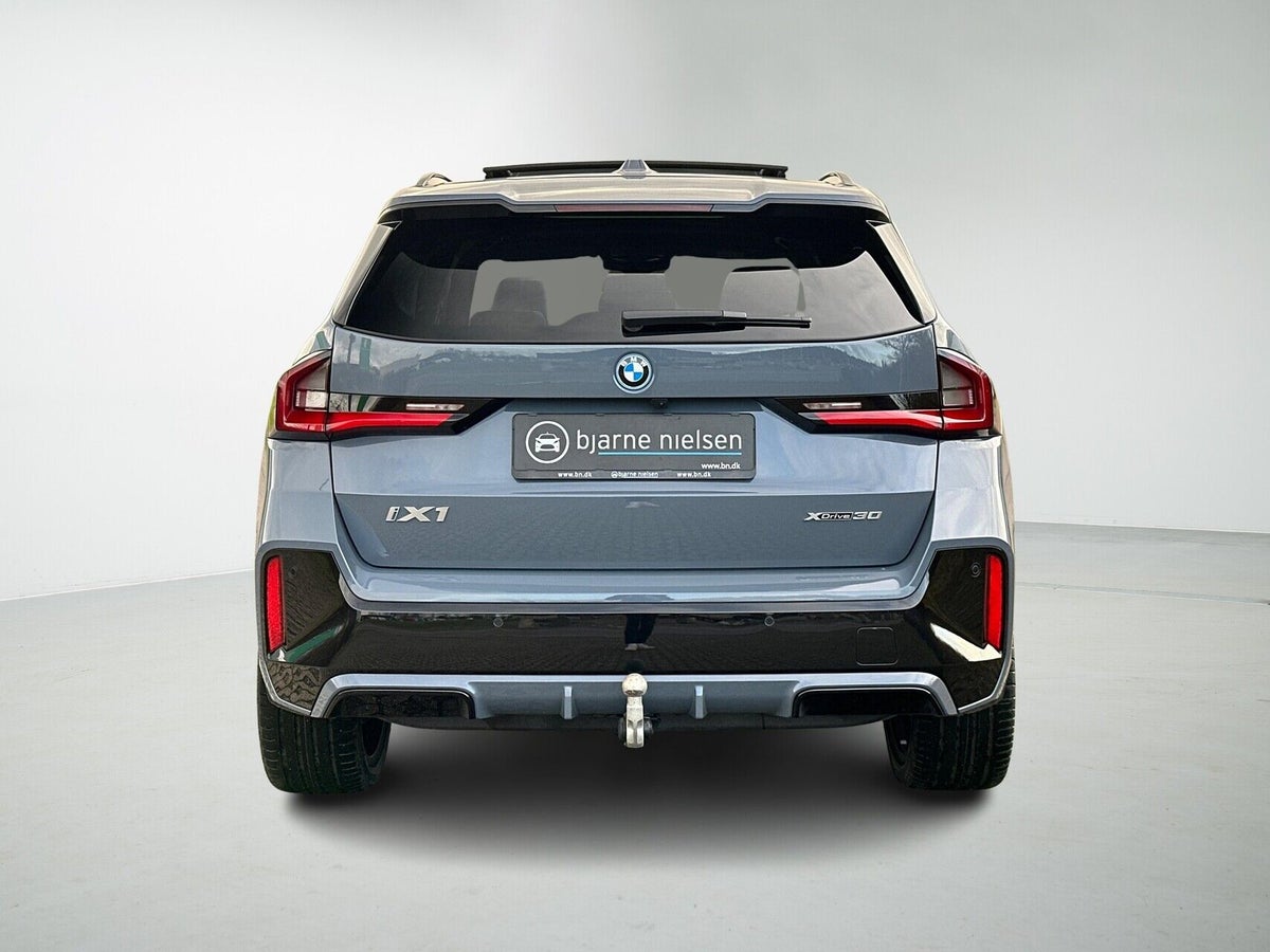 BMW iX1 xDrive30 M-Sport billede 5