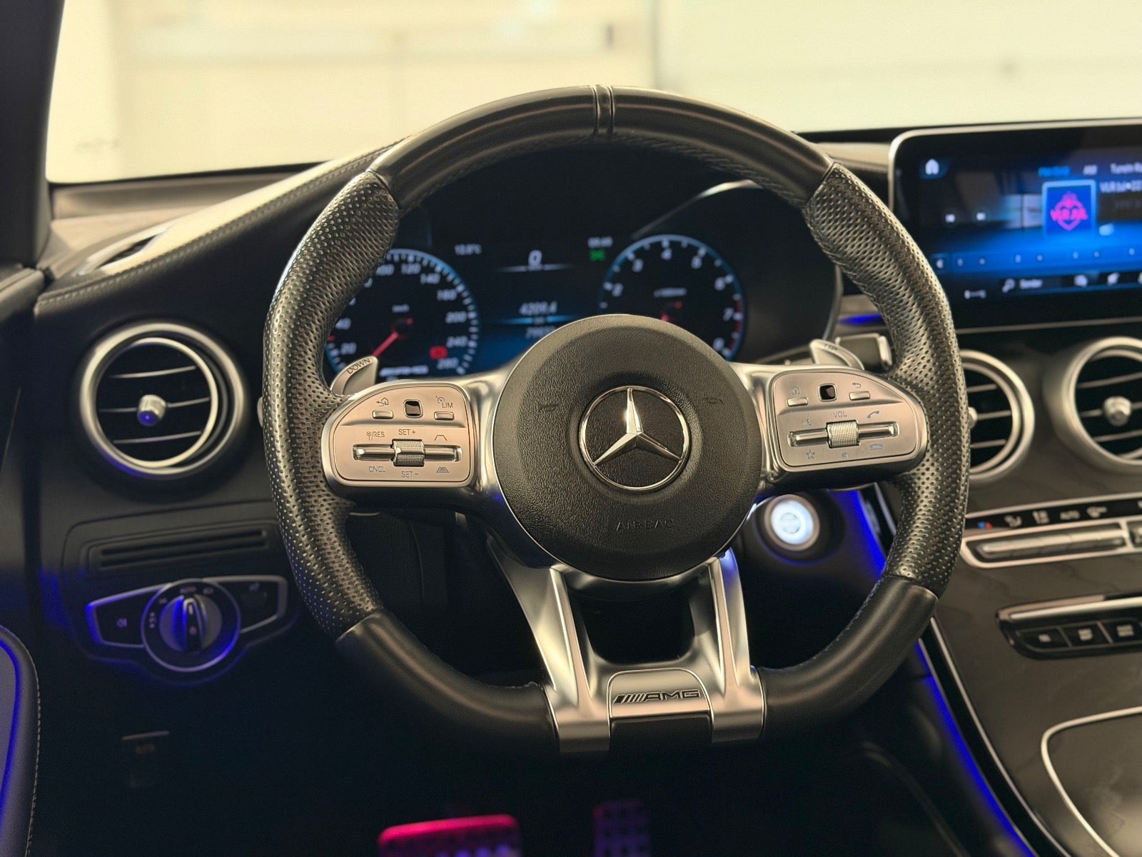 Mercedes – GLC43