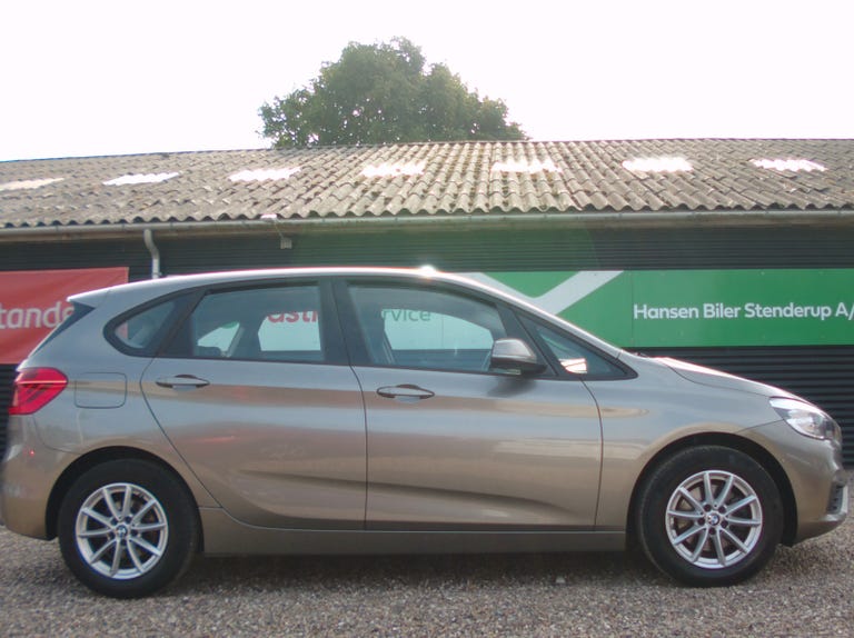 BMW 220i Active Tourer Advantage aut.