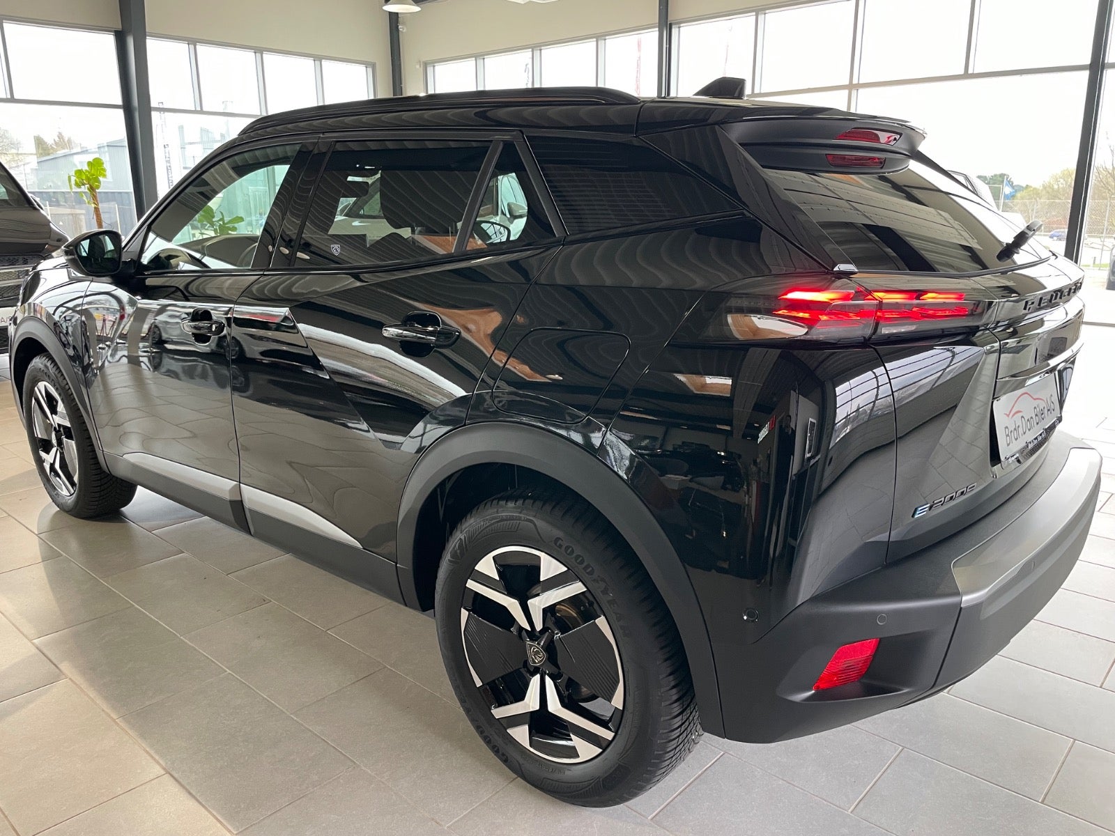 Billede af Peugeot e-2008 54 GT