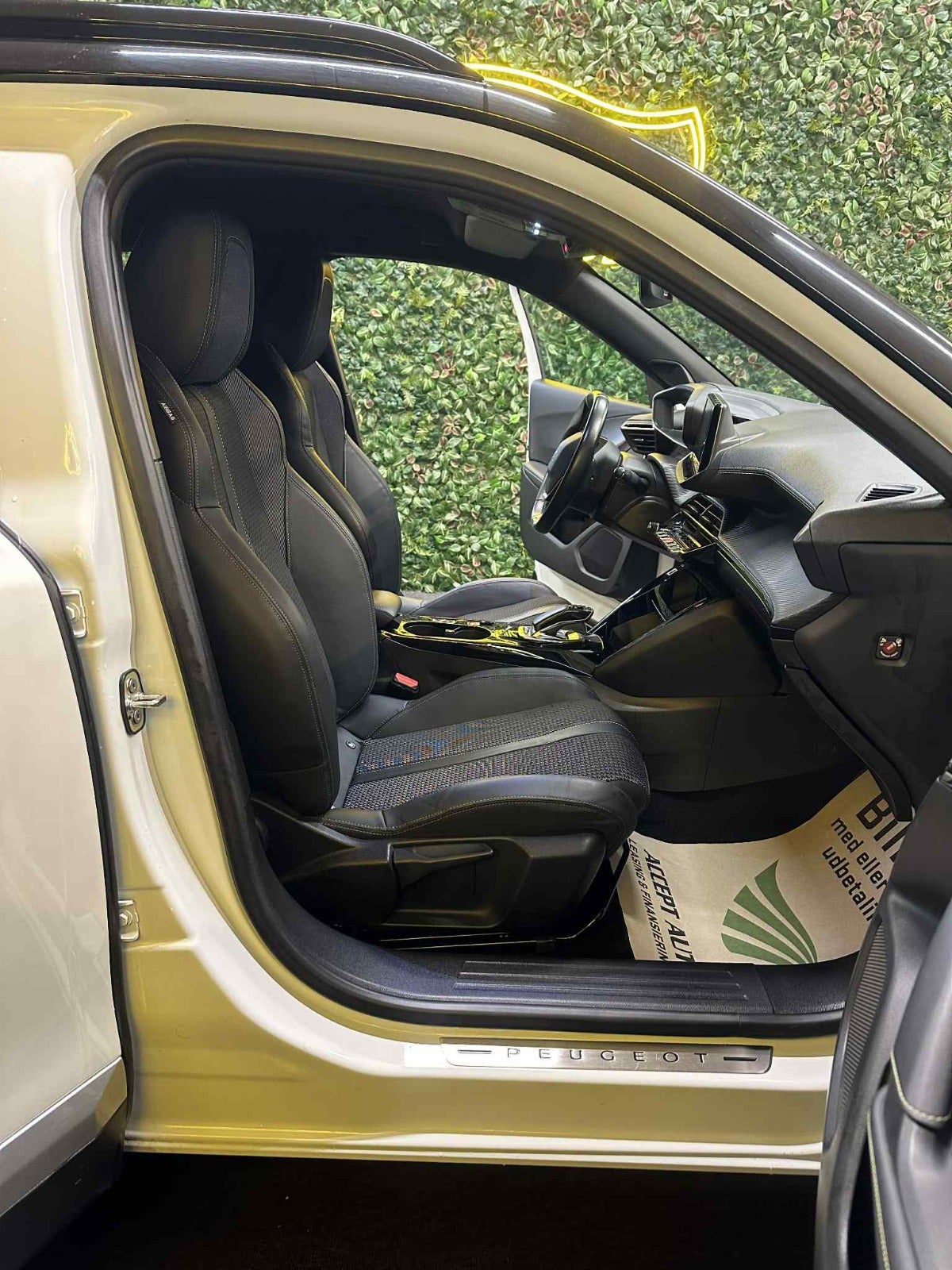 Billede af Peugeot e-2008 50 GT Line Electric