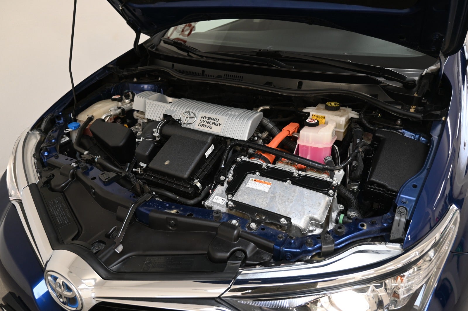 Toyota Auris Hybrid H2 Comfort Touring Sports CVT