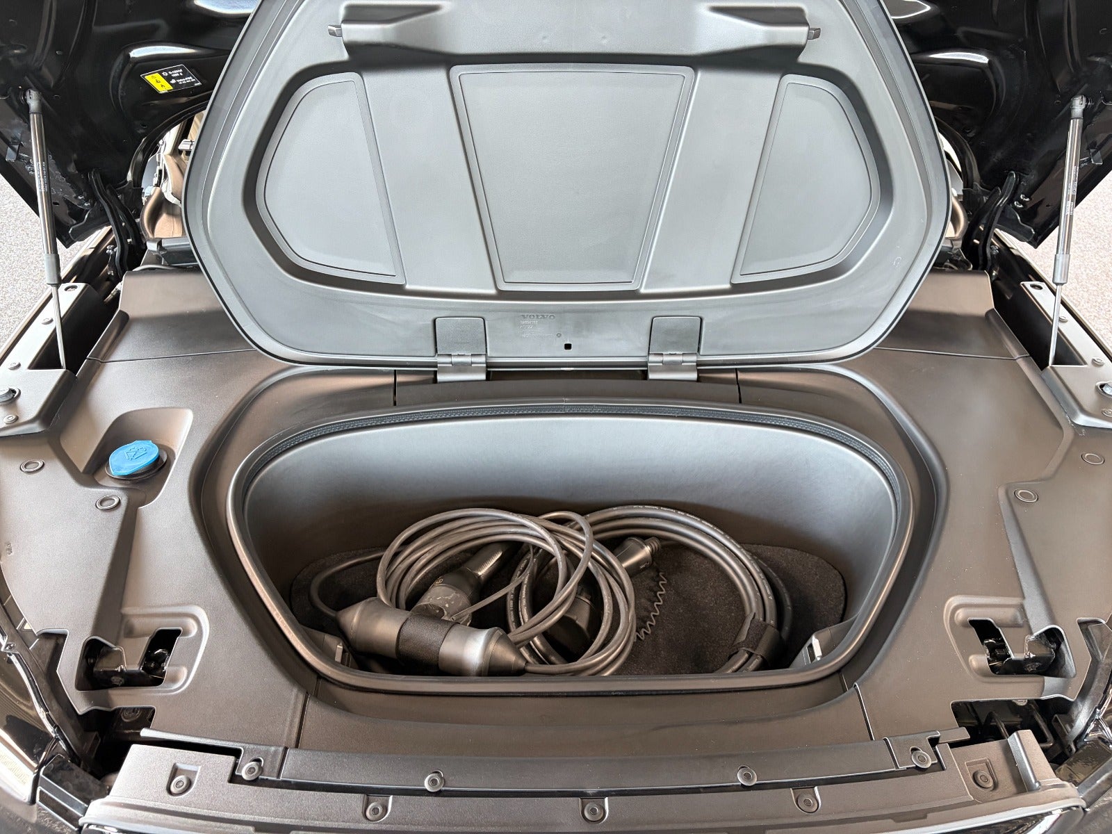 Volvo XC40 ReCharge Start 5d - 12