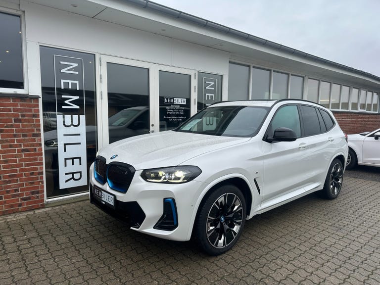 BMW iX3 Charged Plus M-Sport