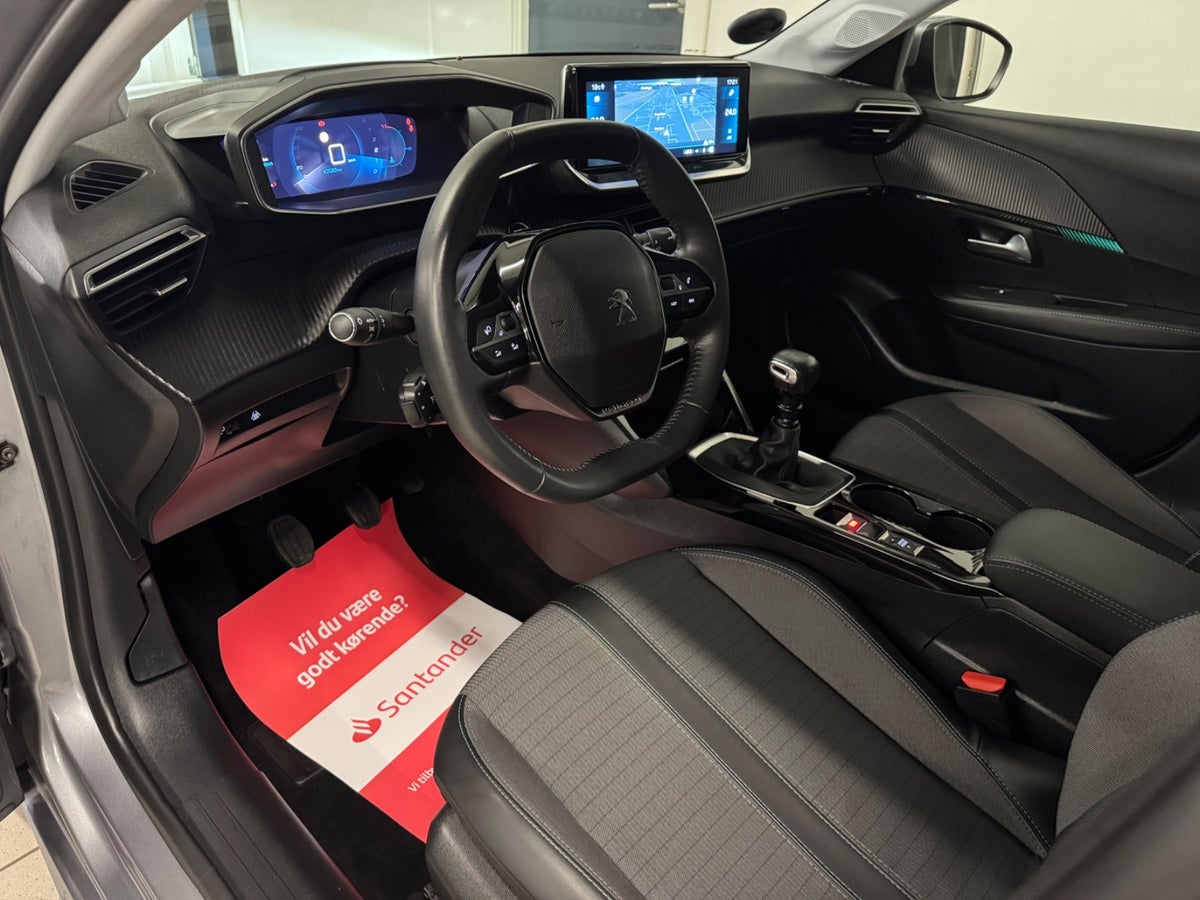 Peugeot 208 PureTech 100 Platin Sport Peugeot 208 PureTech 100 Platin Sport