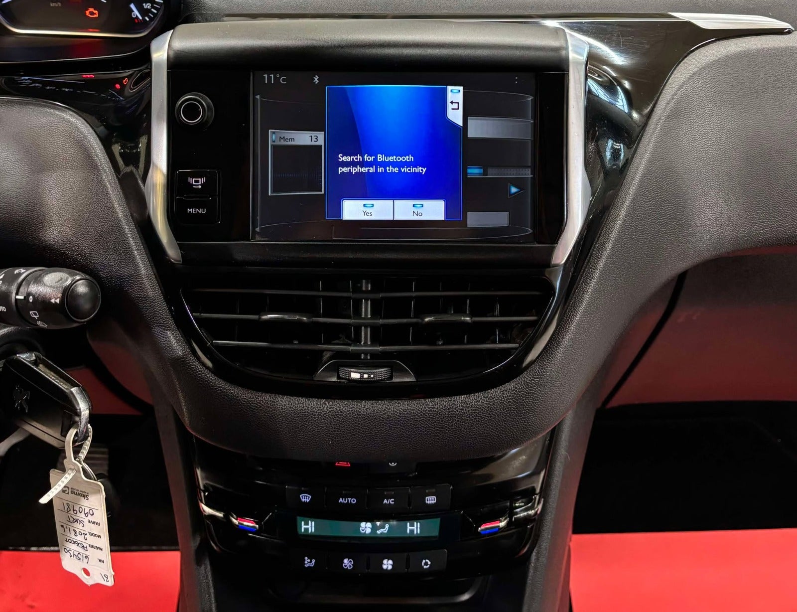 Billede af Peugeot 208 1,6 e-HDi 114 Allure