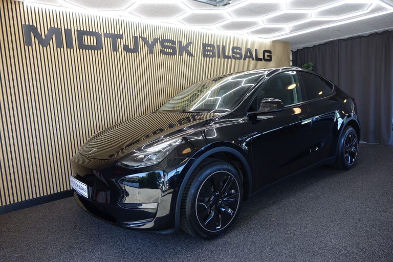 Tesla Model Y Long Range AWD