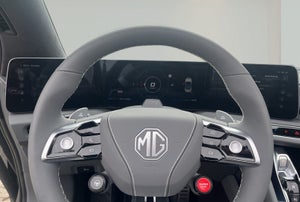 MG Cyberster Trophy Long Range