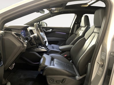 Audi Q4 e-tron S-line quattro Van