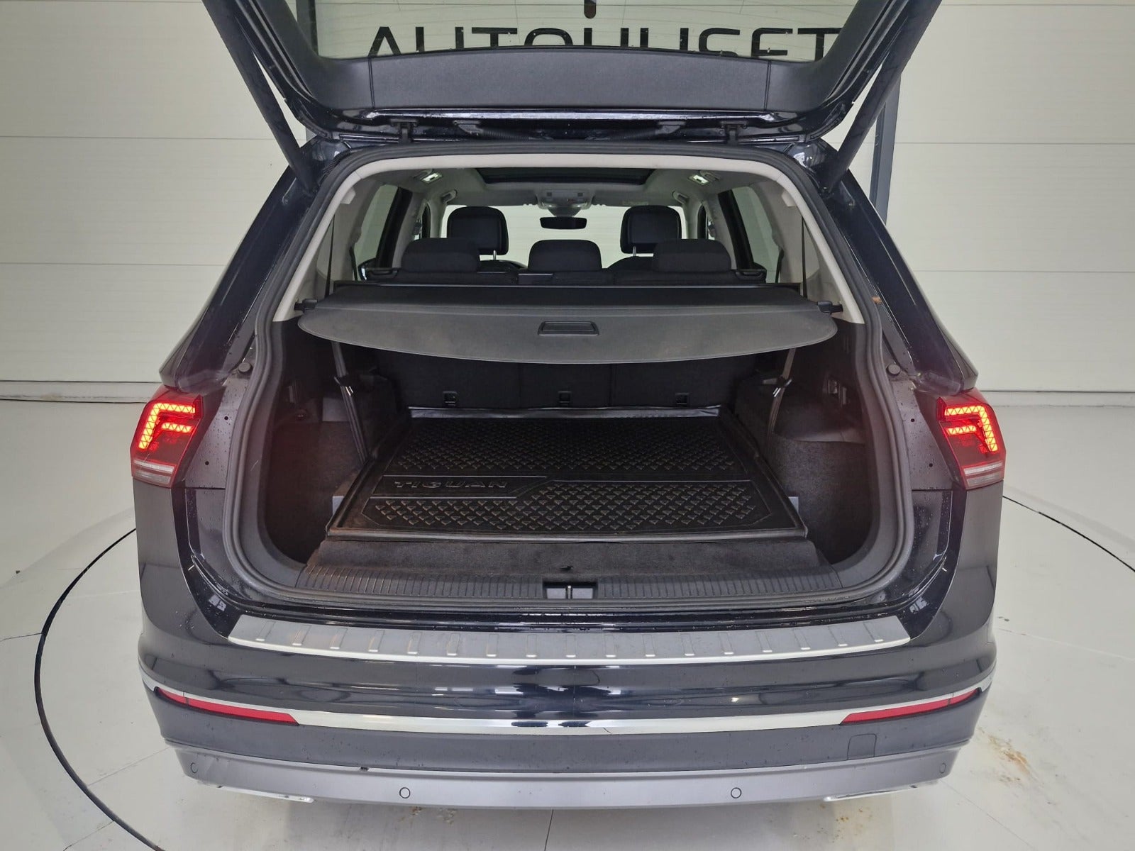 Billede af VW Tiguan Allspace 2,0 TSi 220 Highline DSG 4Motion 7prs