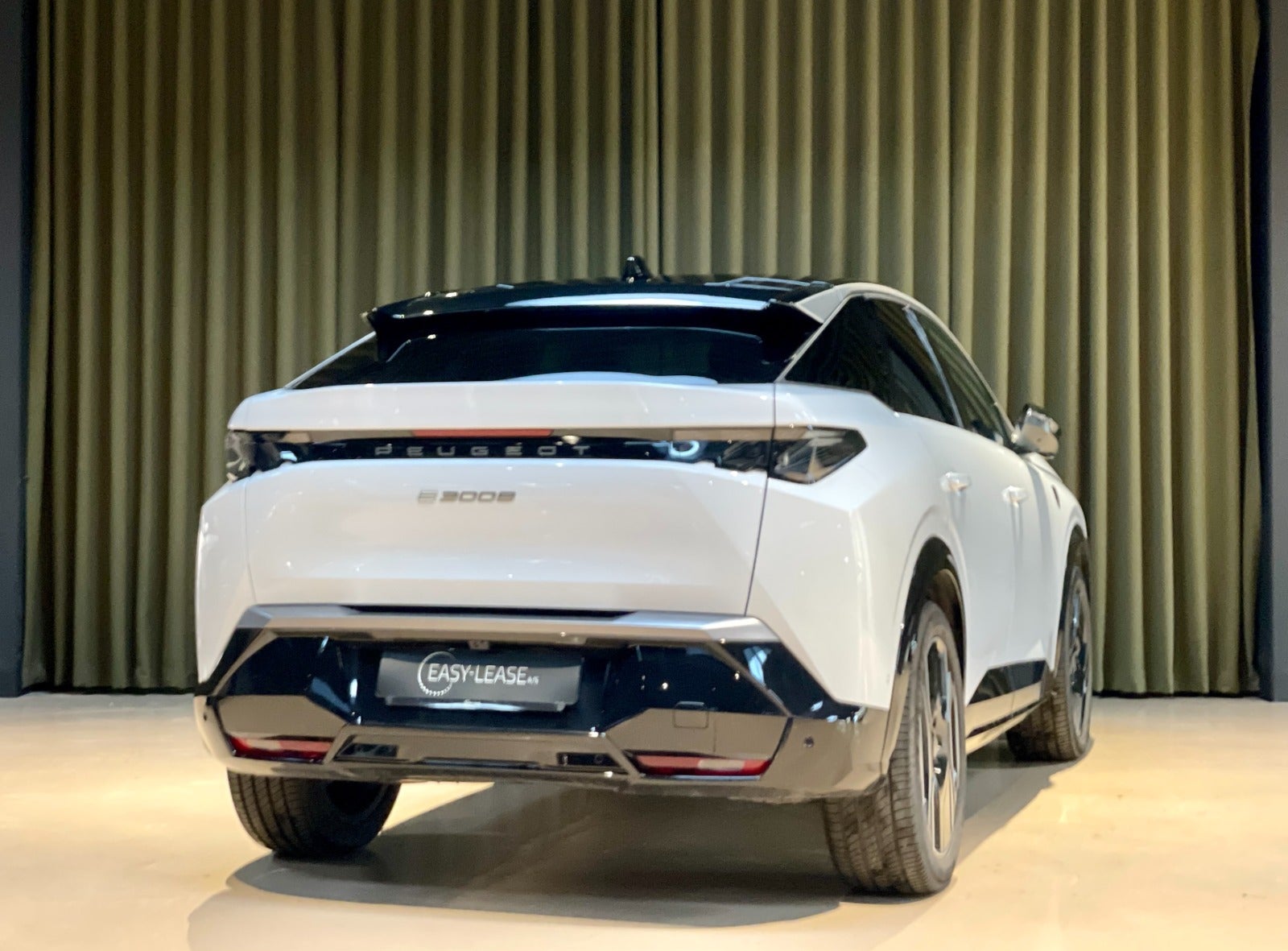 Billede af Peugeot e-3008 77 GT