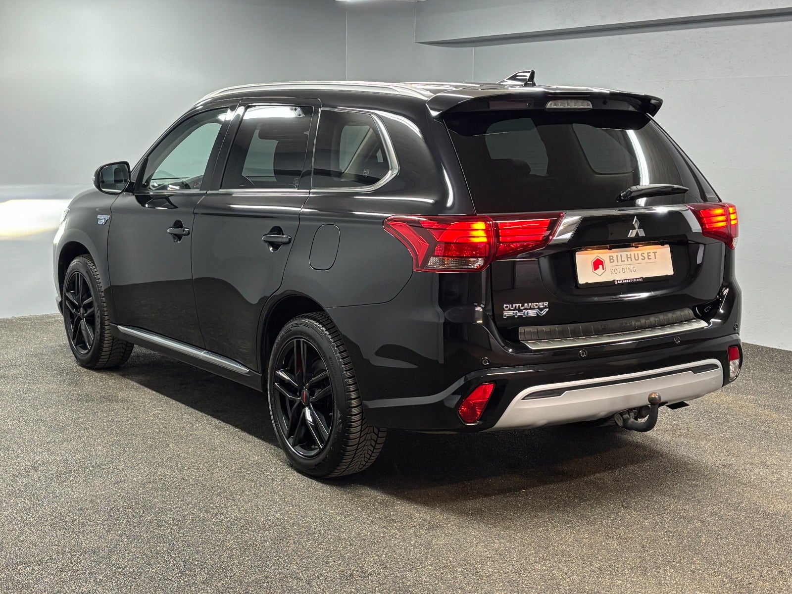 Billede af Mitsubishi Outlander 2,4 PHEV Intense CVT 4WD