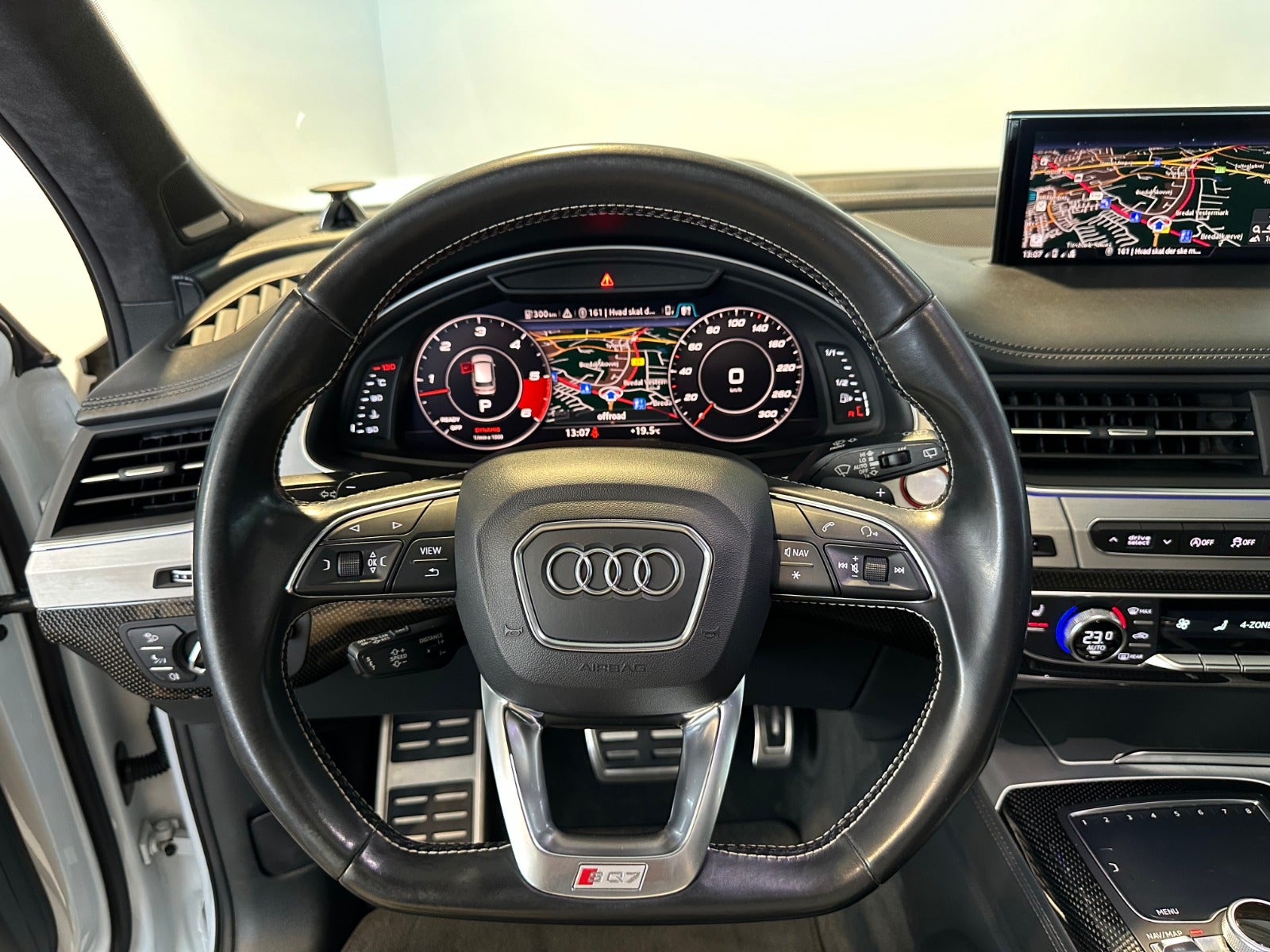 Audi SQ7 2016