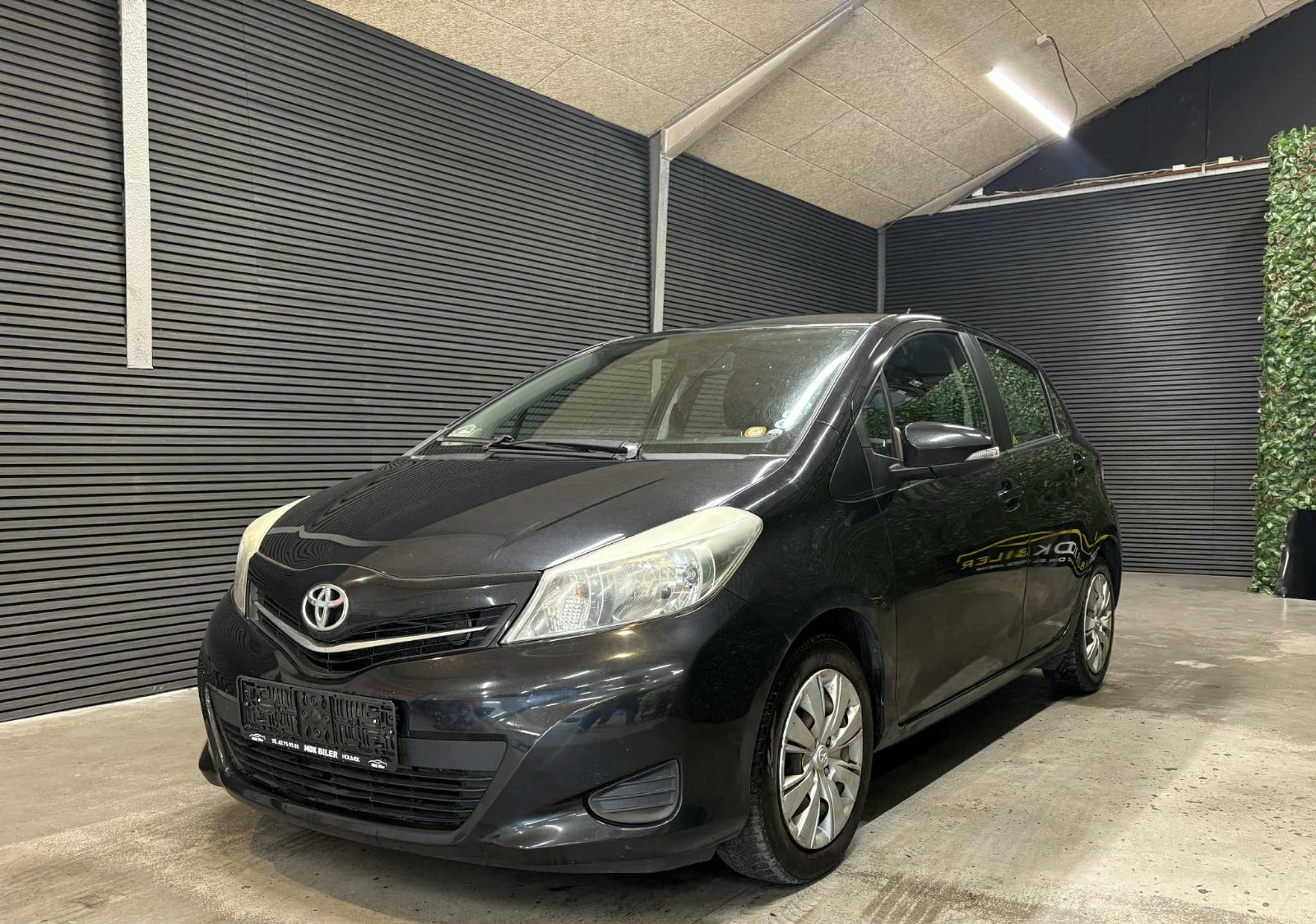 Billede af Toyota Yaris 1,3 VVT-i T1