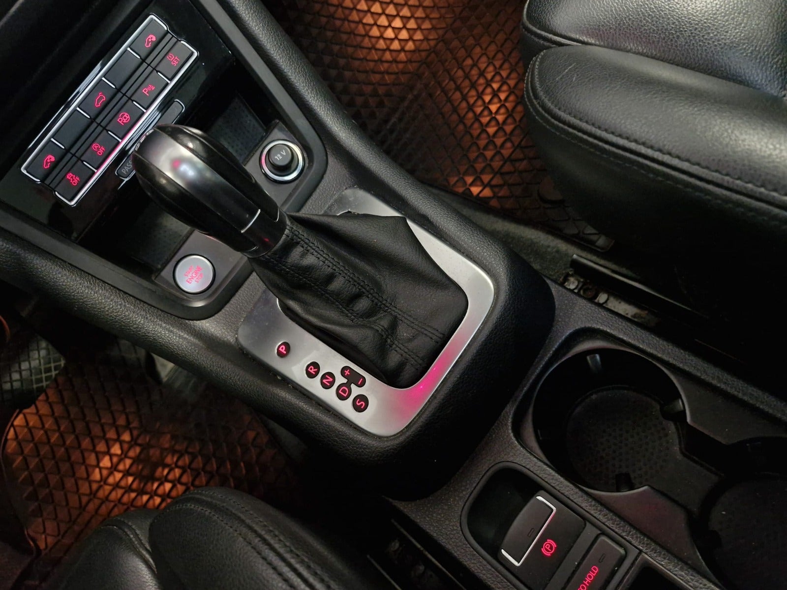 Billede af VW Sharan 2,0 TDi 140 Highline DSG BMT 7prs