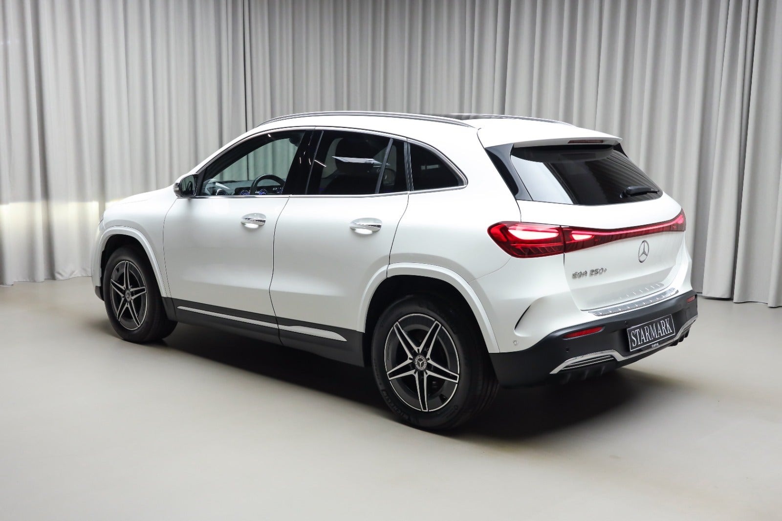 Mercedes-Benz EQA 250+ (3/8)