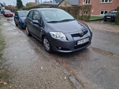 Toyota Auris 1,6 Luna Benzin modelår 2007 km 274000 ABS airbag centrallås servostyring, c.lås, fjern