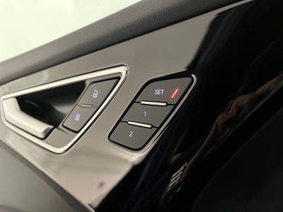 Audi Q4 e-tron 45 quattro Van