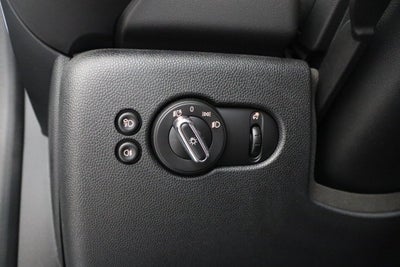 MINI Cooper SE Camden Edition