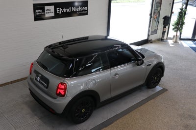 MINI Cooper SE Classic Trim