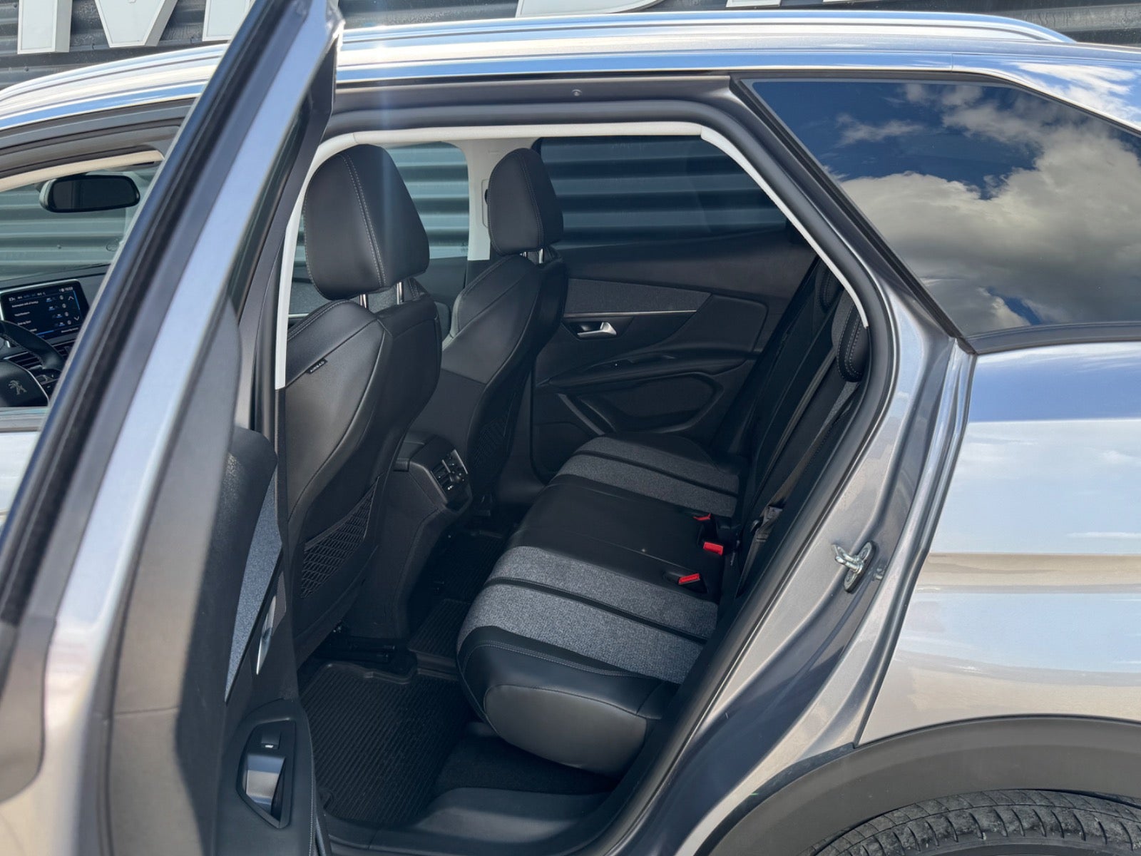 Billede af Peugeot 3008 1,5 BlueHDi 130 Allure Limited EAT8
