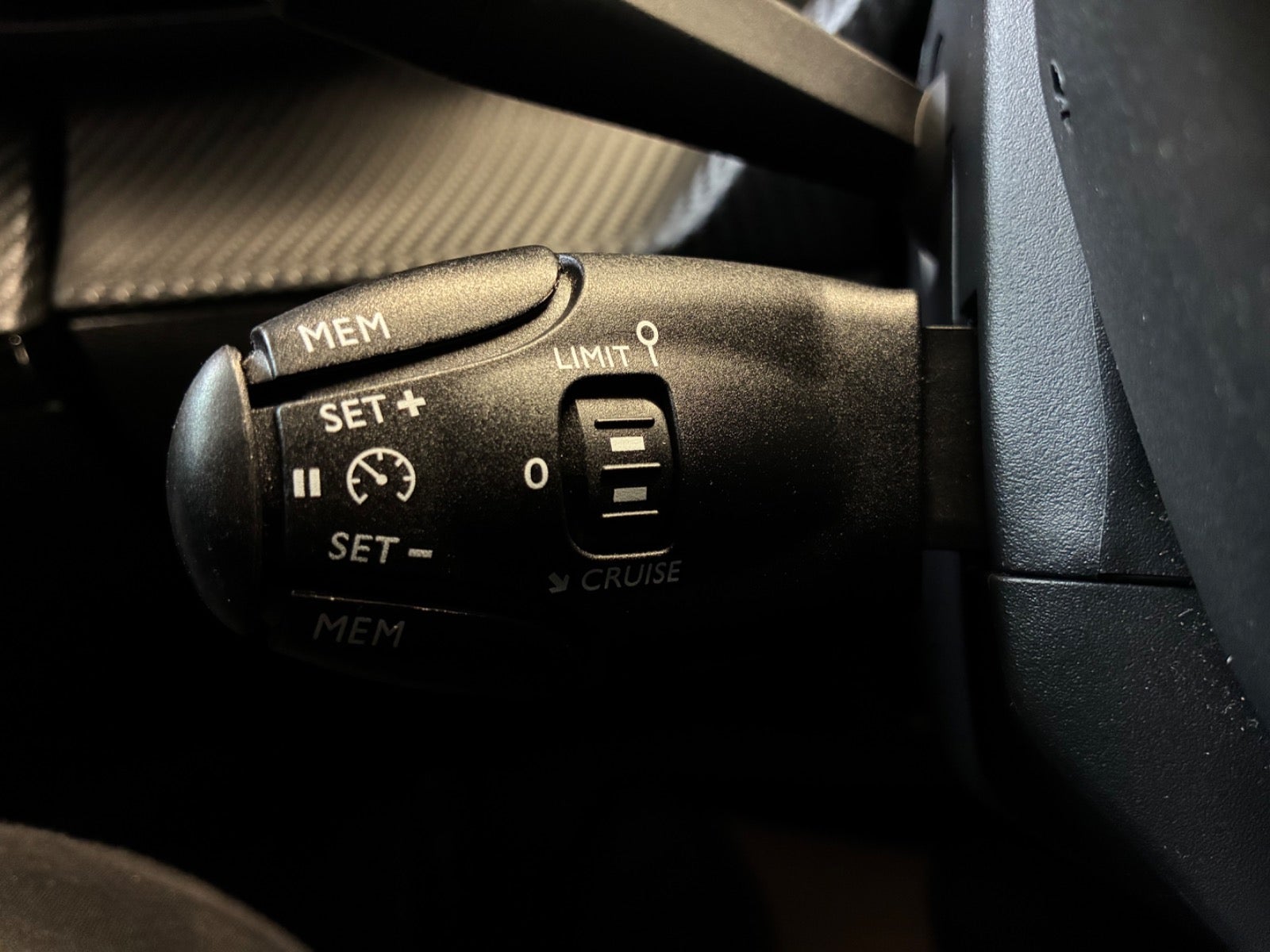Billede af Peugeot e-2008 50 Allure