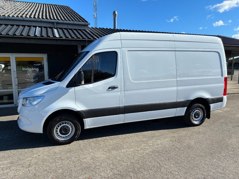 Mercedes Sprinter 317 CDi A2 Kassevogn aut. RWD