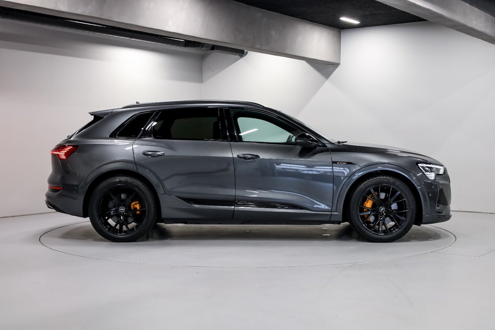 Audi e-tron 55 S-line quattro