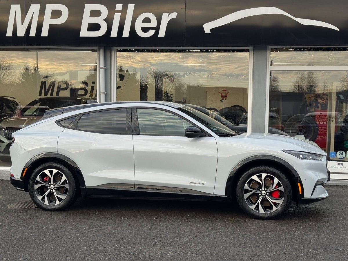 Billede af Ford Mustang Mach-E 75 Premium Standard Range AWD