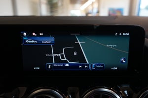 Mercedes EQA250
