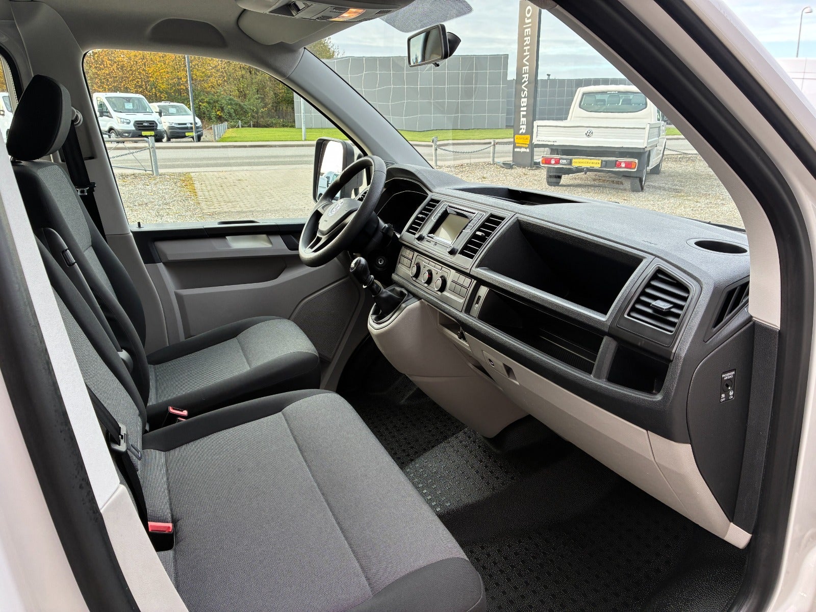 VW Transporter TDi 102 Db.Kab m/lad