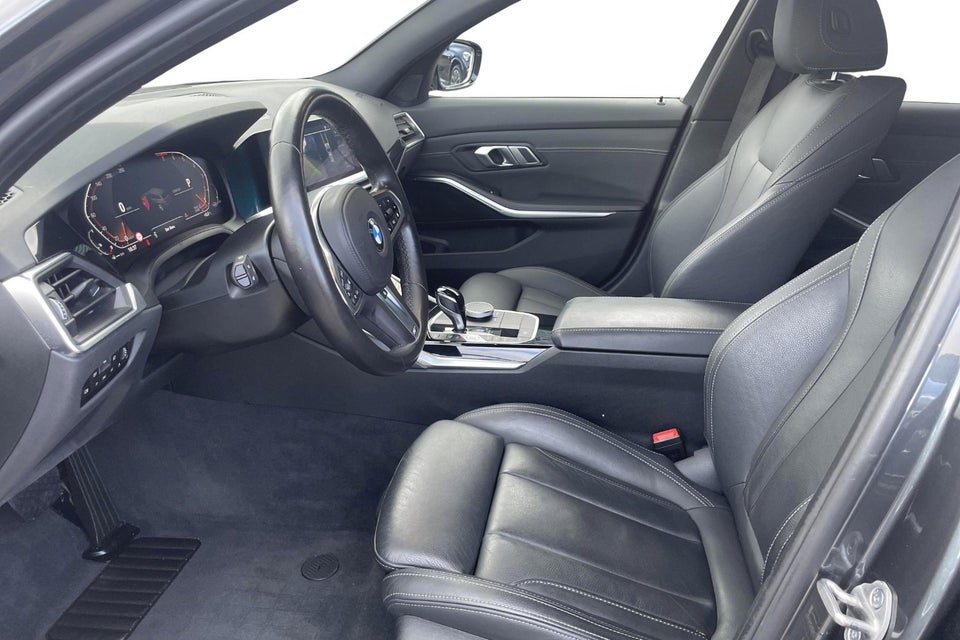BMW 330i 2,0 Touring Sport Line aut. 2022