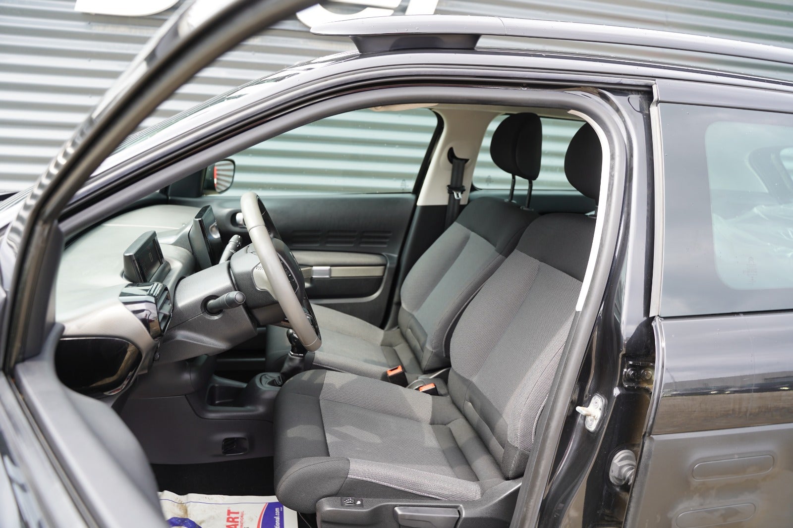 Billede af Citroën C4 Cactus 1,6 BlueHDi 100 Feel Complet