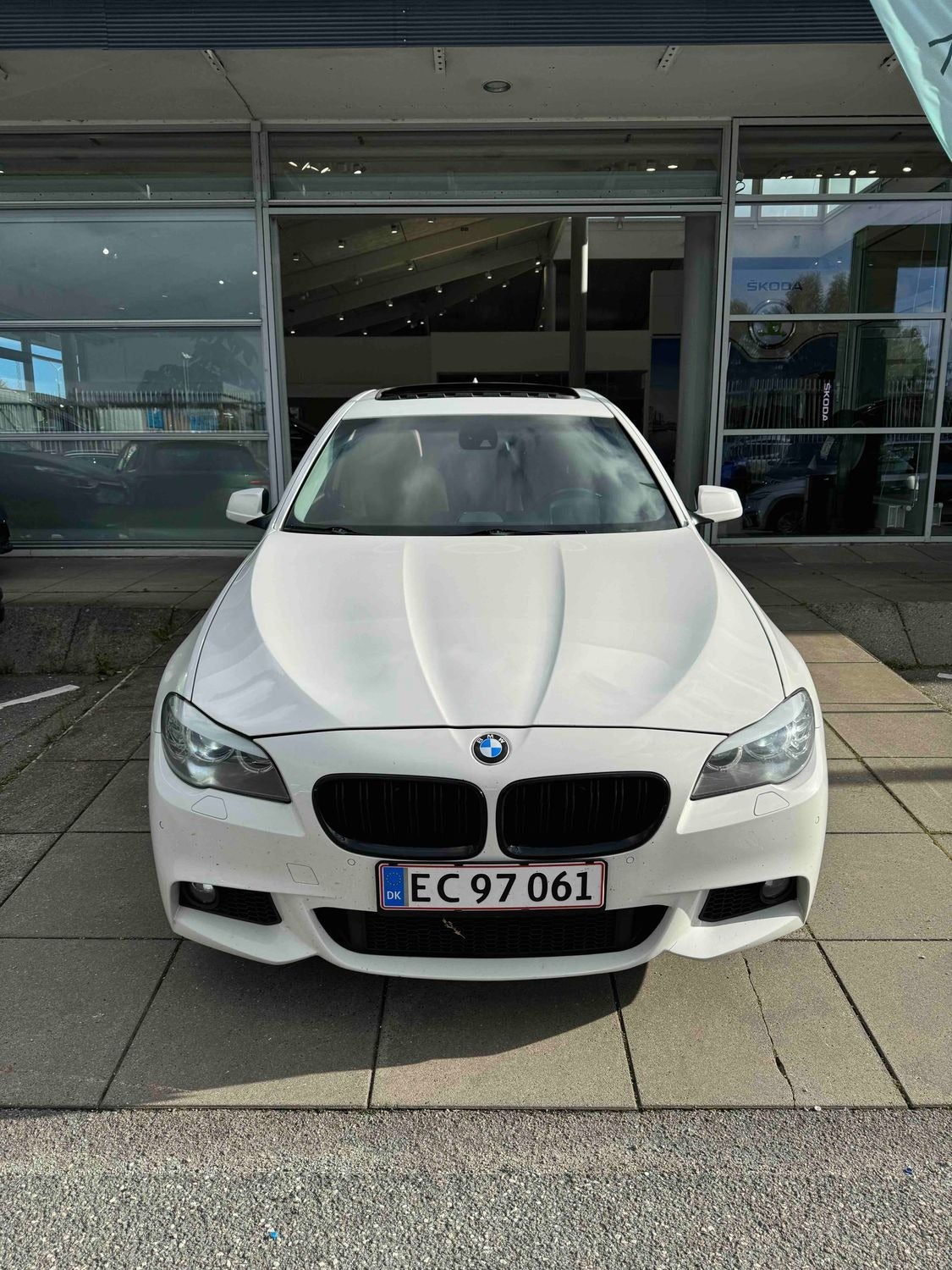 BMW 528i 2011