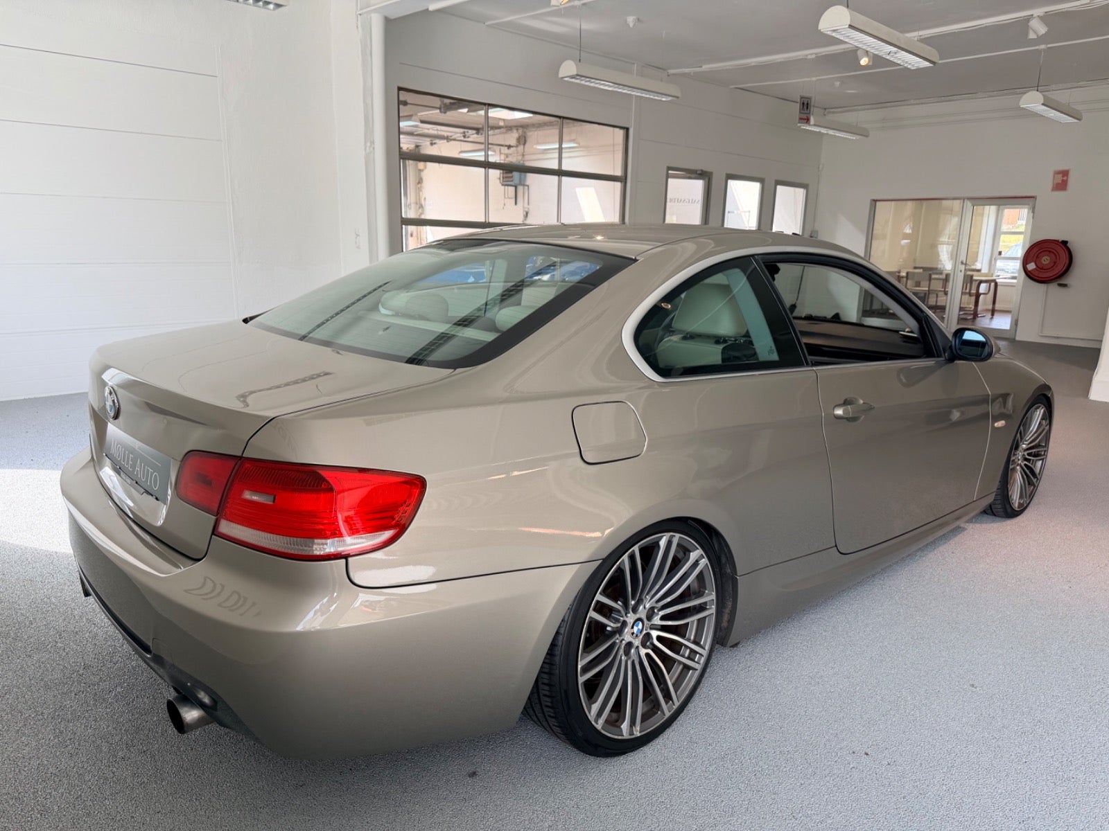Billede af BMW 335i 3,0 Coupé Steptr.