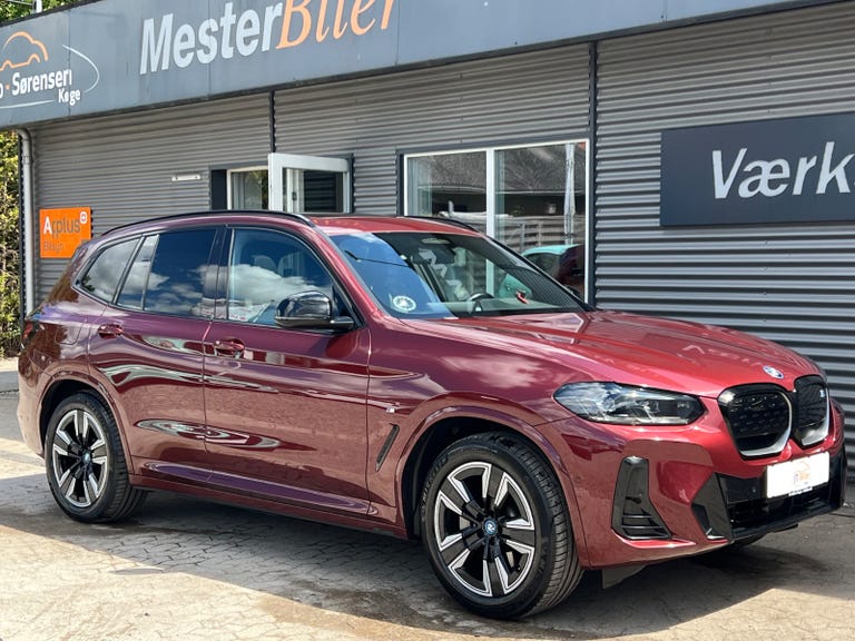 BMW iX3 Charged M-Sport