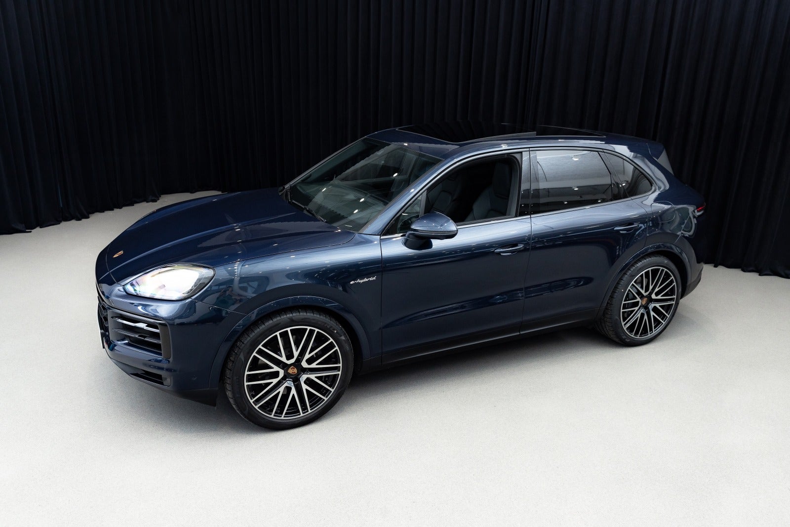 Gallery image 3 of 17