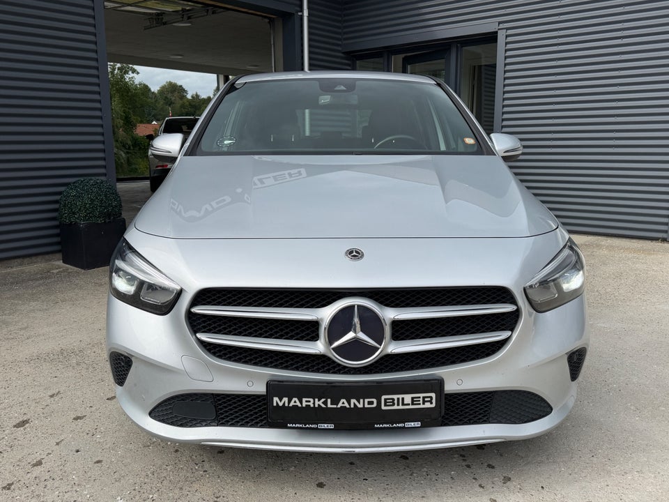 Mercedes B200 d, Billede 5