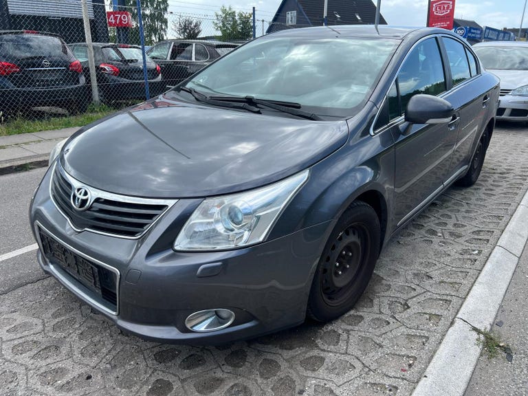 Toyota Avensis D-4D T2