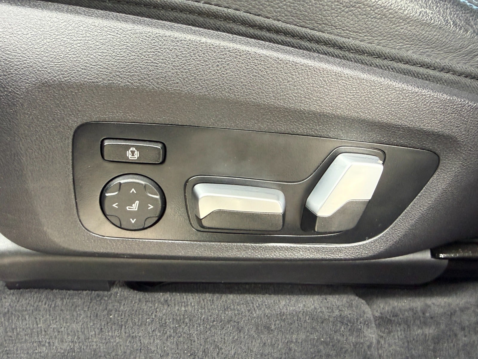 BMW iX3, Billede 12