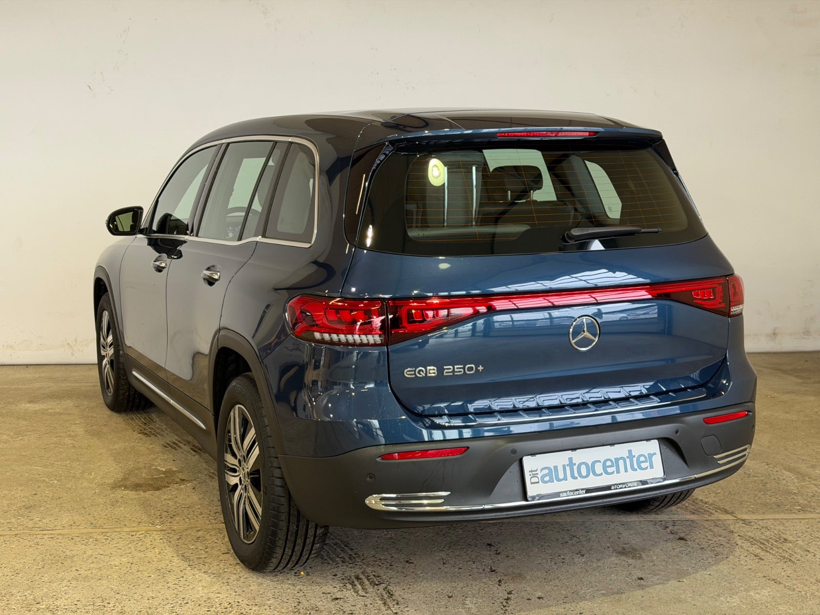 Mercedes EQB250+ Electric Art 7prs