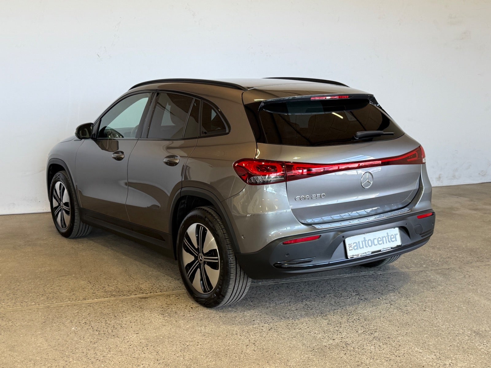 Mercedes EQA250 Electric Art