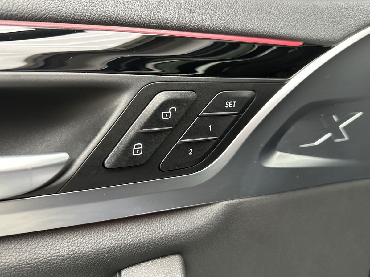 BMW iX3 Charged M-Sport billede 19