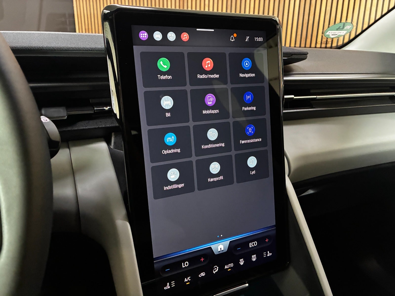 Billede af Ford Explorer 79 Select Extended Range