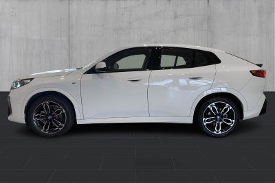 BMW iX2 xDrive30 M-Sport - 1