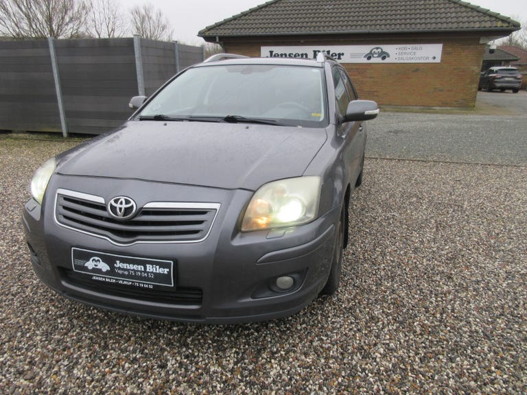 Toyota Avensis D-4D 150 Sol stc.