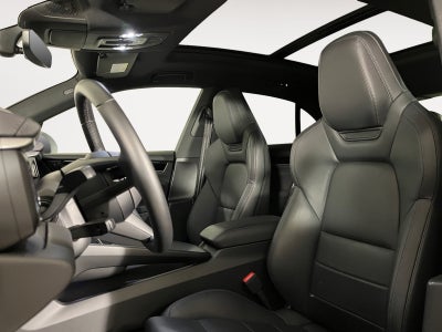 Porsche Macan 4