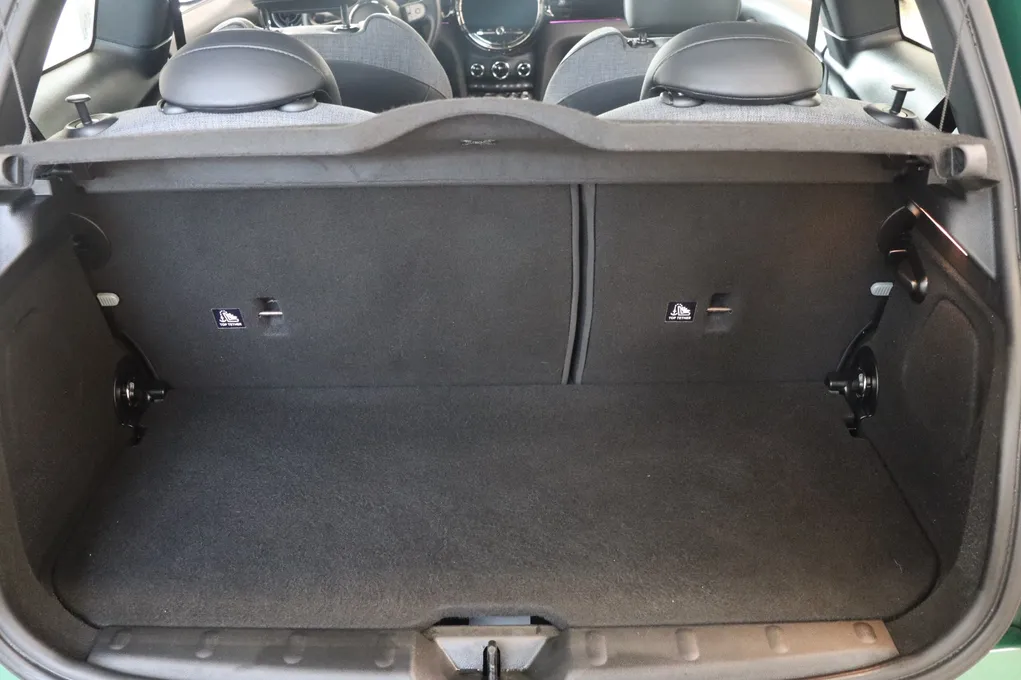 MINI Cooper SE Classic Trim