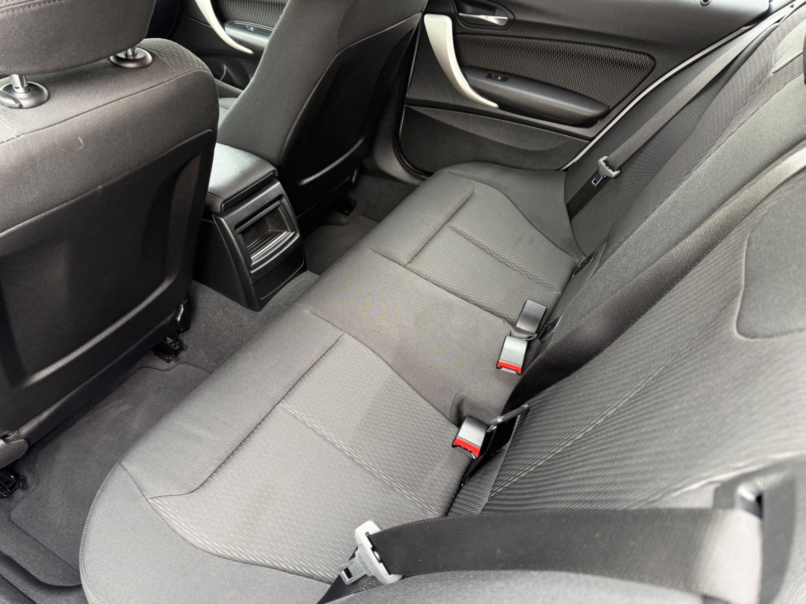 BMW 118i Connected aut.