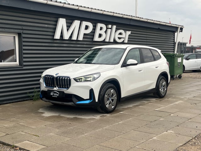 BMW iX1  xDrive30 X-Line
